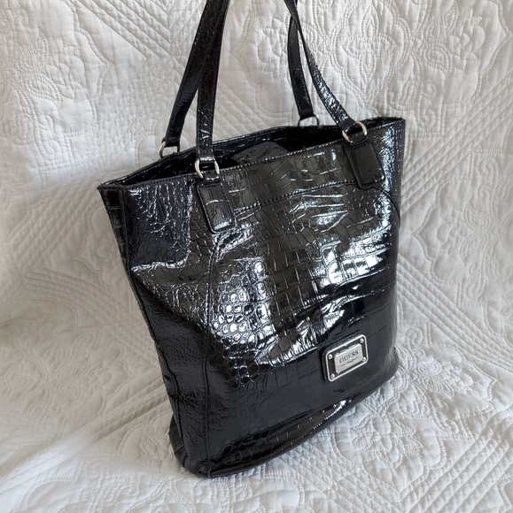 Black Guess Bag - Picture 3 of 6